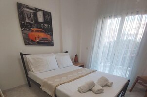 1 bedroom, iron/ironing board, free WiFi, bed sheets