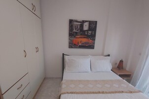 1 bedroom, iron/ironing board, free WiFi, bed sheets
