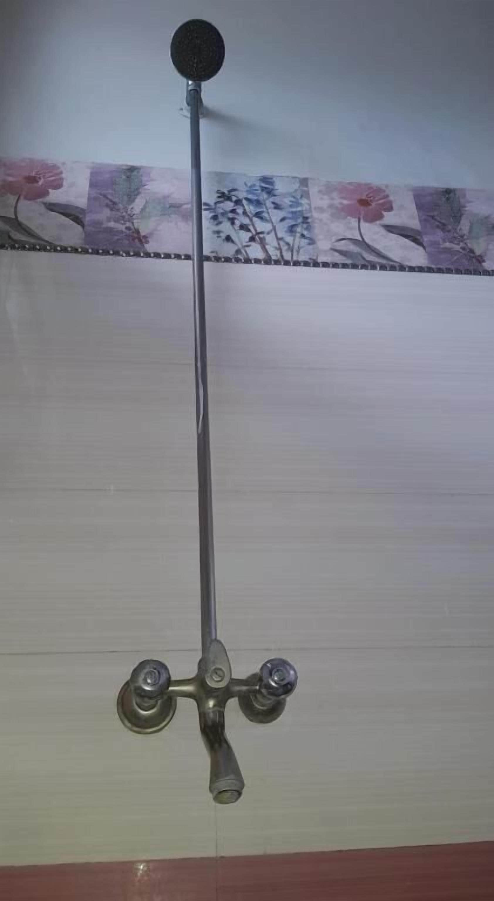 deluxe double or twin room | bathroom | shower, free toiletries, towels