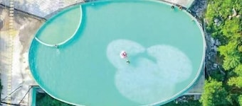 Cotton Tiankeng Hotel