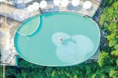 Cotton Tiankeng Hotel