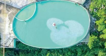 Cotton Tiankeng Hotel