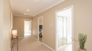 5 habitaciones, wifi gratis y ropa de cama
