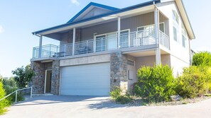 Exterior - Alpine Retreat - 107A Gippsland Street (Jindabyne)