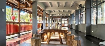 Zhangjiajie Tianmen Mountain Villa (Tianmen Mountain Scenic Area, Lotus Airport Store)