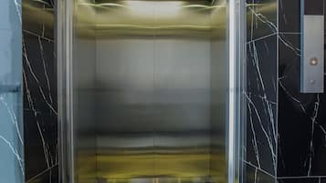 電梯