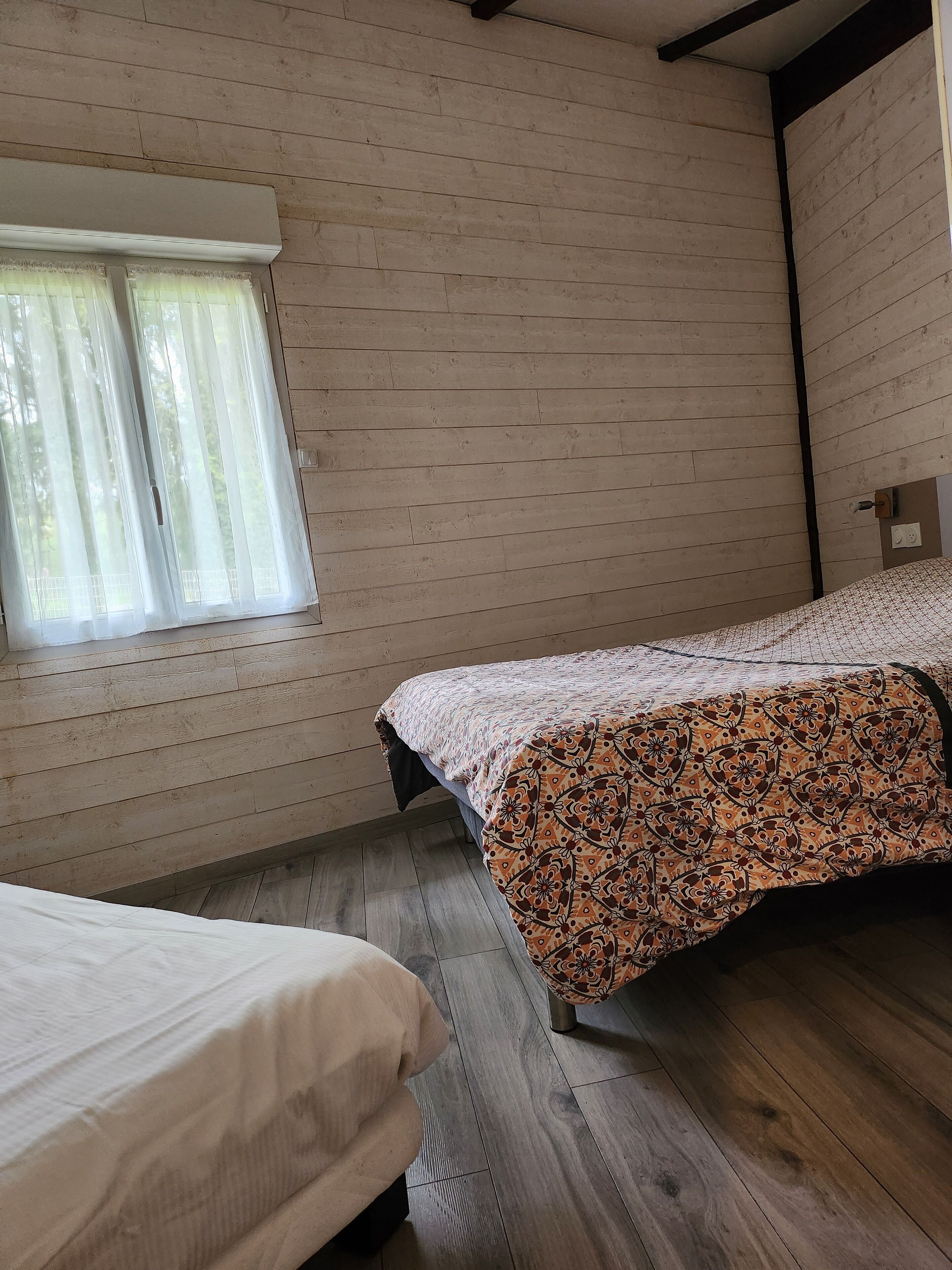 1 habitación y ropa de cama 