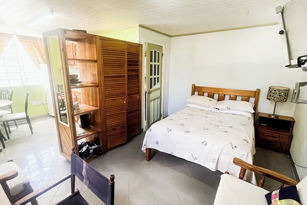 Classic Studio Suite, 1 Double Bed, River View | Individually decorated, individually furnished, desk, laptop workspace