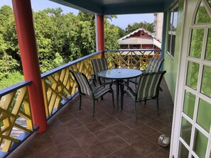 Executive Island Life Suite #5 | Terrass/Patio