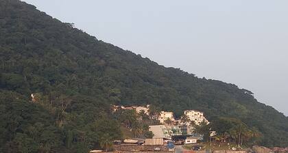 Chales com ar Condicionado, tv, Geladeira, Fogão, Estacionamento