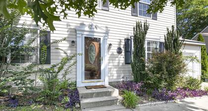 Peaceful West Columbia Get-Away