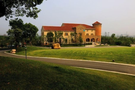 Exterior. To Journey Wuhu Longshan Campground