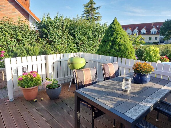 Outdoor dining - Vacation apartment Baltic Sea (Rethwisch)
