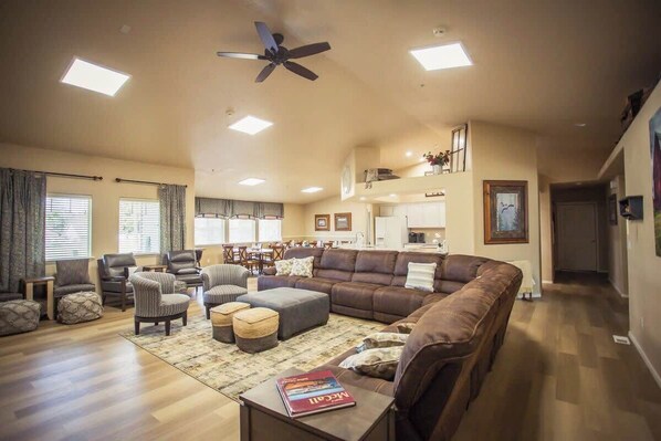 Smart TV, fireplace, table football, ping pong