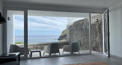 House with sea view for 6 people