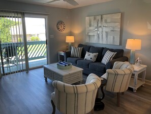 Smart TV, DVD player, books