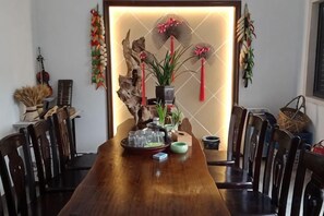 Unclassified image, 3 of 48, button - Yuyun Hostel (Tiantai County)