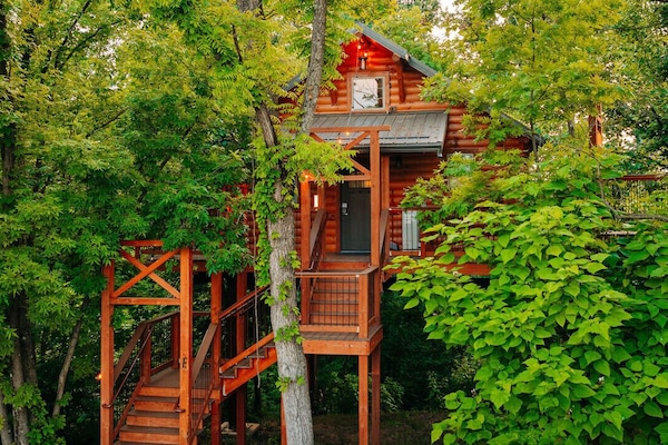Treehouse Exterior