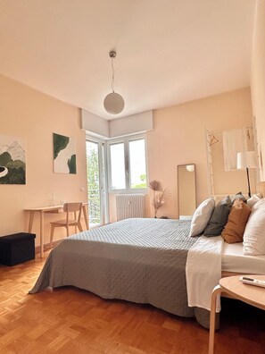 2 chambres, bureau, fer et planche à repasser, Wi-Fi gratuit