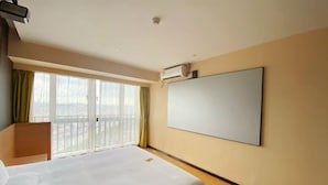 Room - IU Hotel (Zhongshan Xiaolan Parkway Plaza) (Zhongshan)