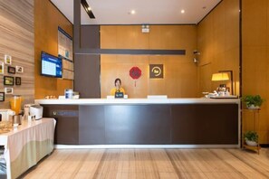 Lobby - IU Hotel (Zhongshan Xiaolan Parkway Plaza) (Zhongshan)