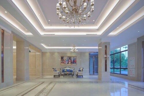 Vienna International Hotel (Qidong Jiangtian Ecological Park)