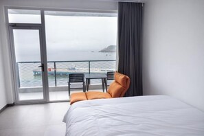 Room - MU YI (Zhoushan)