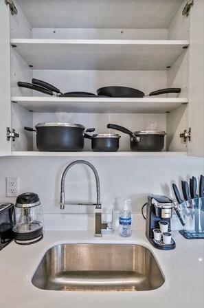 Private kitchen - Miami Suite 305 (Miami)
