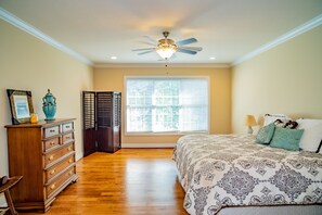 6 chambres, bureau, Wi-Fi gratuit, draps fournis