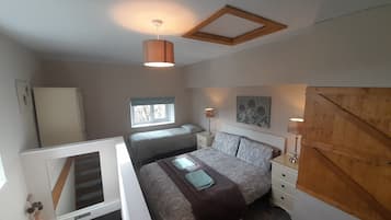 1 Schlafzimmer, Reisekinderbett, WLAN, Bettwäsche