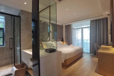 Dragon Bay Peninsula Resort Liangzi Lake Wuhan