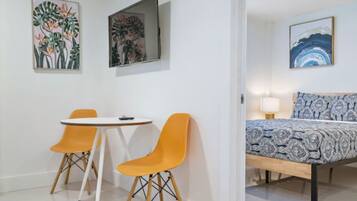 2 bedrooms, free WiFi