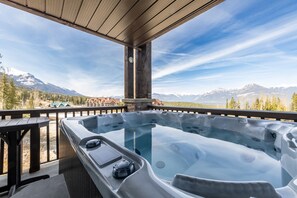 Bañera de hidromasaje exterior