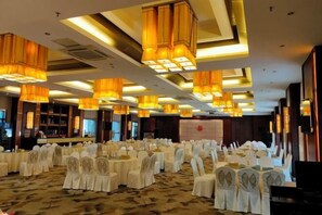 Restaurant - Yichun Jing'an · Changlv Qinlu Jiuling Hot Spring Hotel (Kuangzhong Garden) (Jing'an)