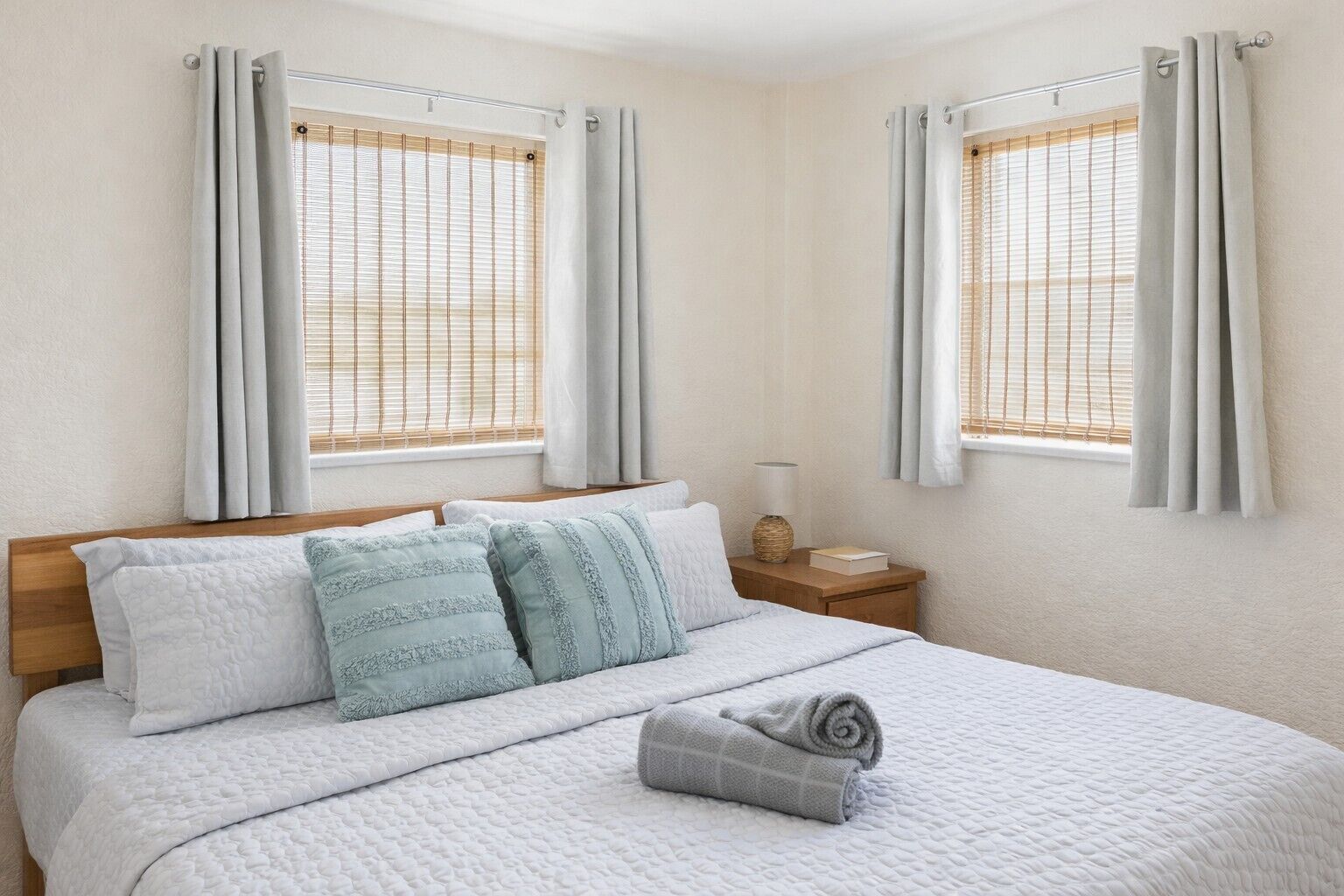 1 chambre, fer et planche à repasser, lit parapluie, Wi-Fi gratuit