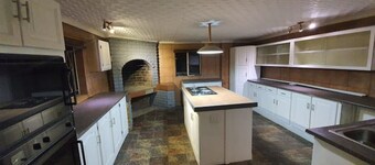 Adorable Room House Share with pool & lappa