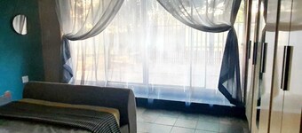 Adorable Room House Share with pool & lappa