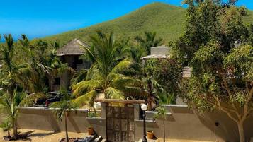 Fachada de la propiedad