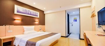 Hangtong Hotel