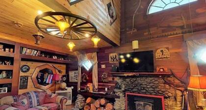 Secluded, Peaceful Private Bedroom Retreat