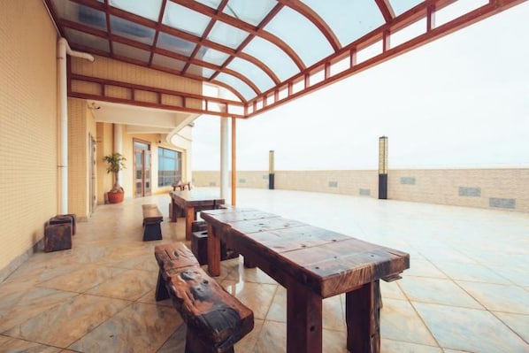 Outdoor dining - Jing Hao Hotel (Shanwei)