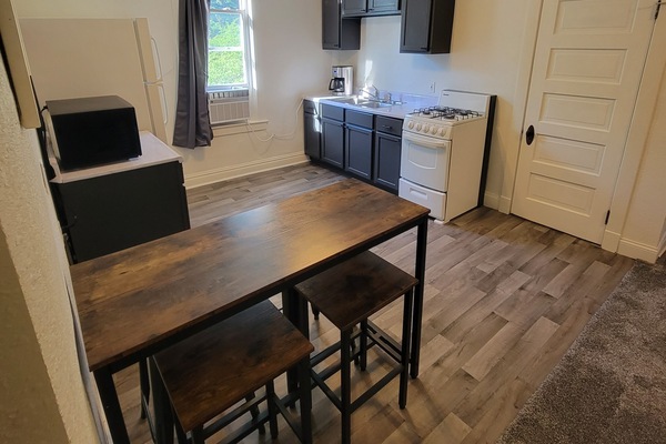 Refrigerador, microondas, horno, placa de cocina