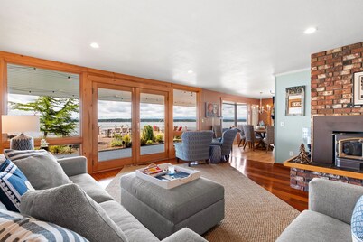 Lakebay Waterfront
