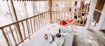 Lucky Clover Hotel