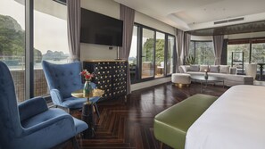 Cabana presidencial | Frigobar, cofres nos quartos, escrivaninha, quartos à prova de som