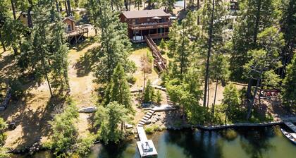 The Big Easy - Lakefront Only 1 mile to Popular Marina Beach! by Yosemite Region Resorts