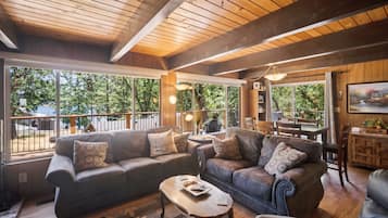 TV, fireplace, DVD player, table tennis