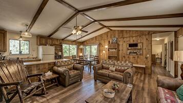 TV, fireplace, table tennis, books