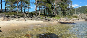 Cozy cabin with view to Nisser