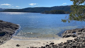 靠近海滩